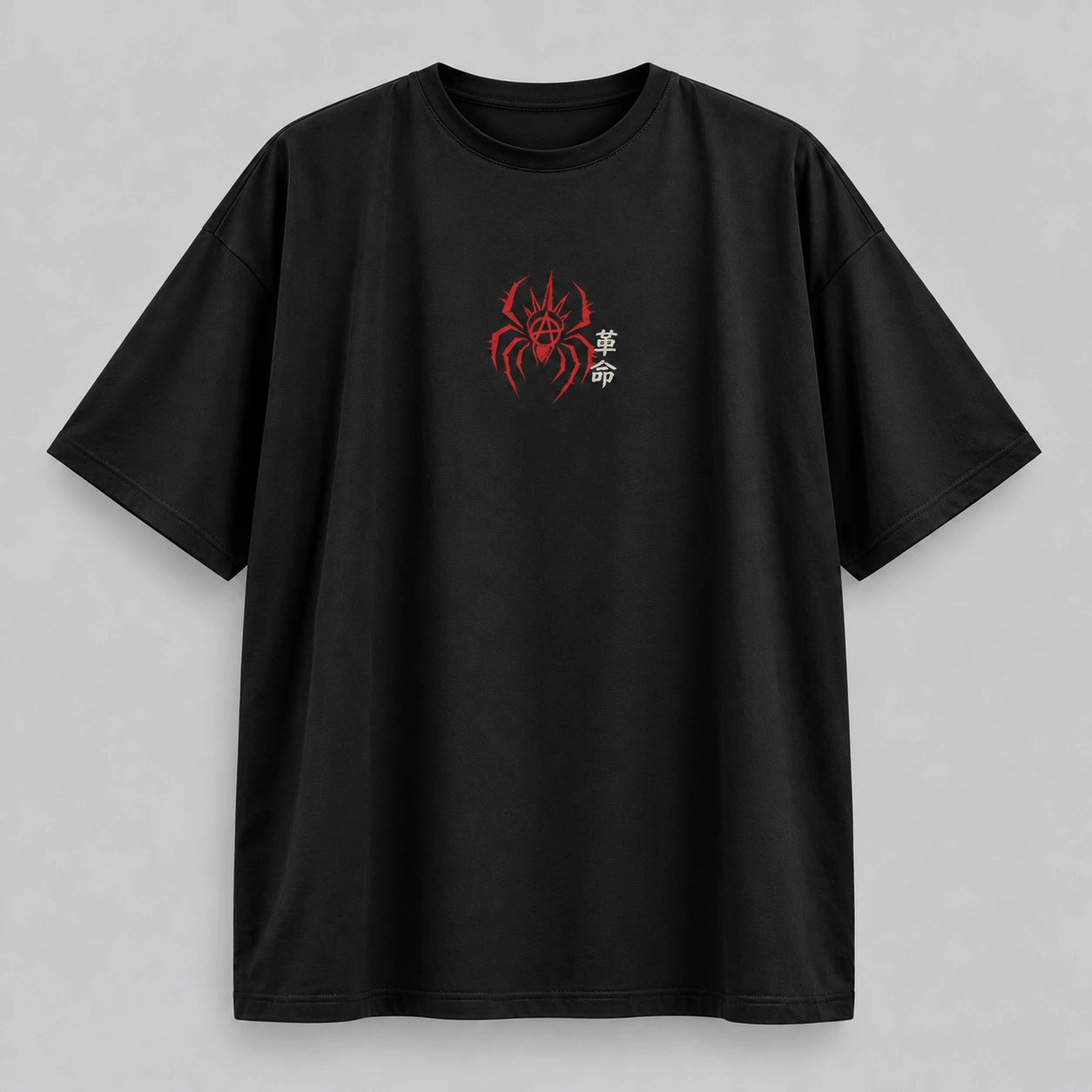 Camiseta oversize Spider-Punk de Spider-Man en seda fría negro, vista de frente - NEXO Street.